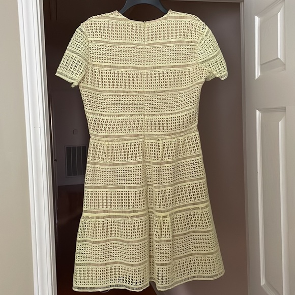 Gianni Bini Buttercup Yellow Dress in large. - Picture 5 of 7